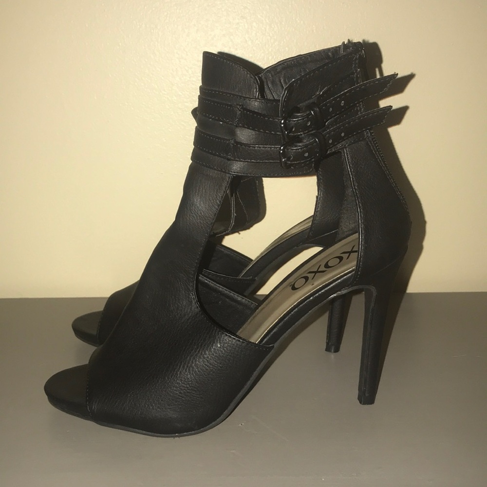 Black heels